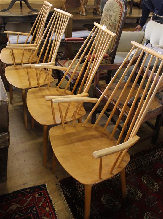 Set 4 Danish stick back chairs(-)